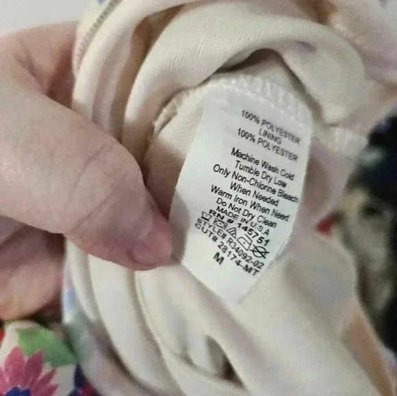 NWOT! Peach love california tie shoulder romper! - Picture 3 of 4